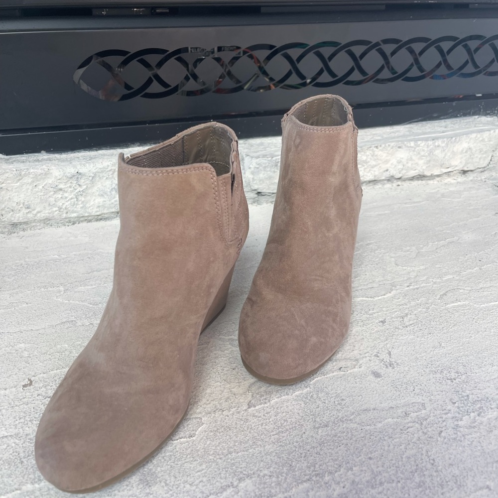 Dolce Vita wedges